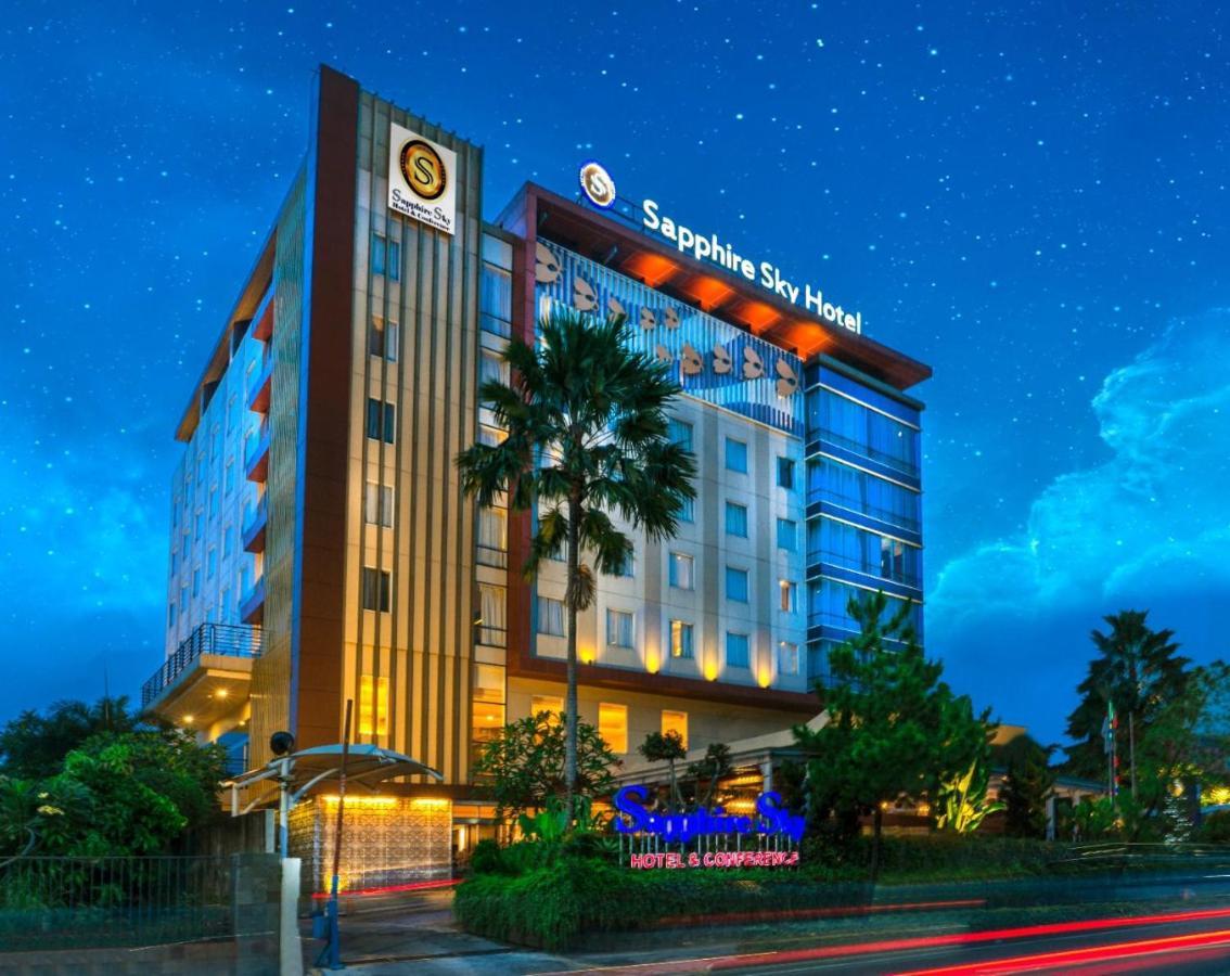 Sapphire Sky Hotel & Conference Serpong Esterno foto