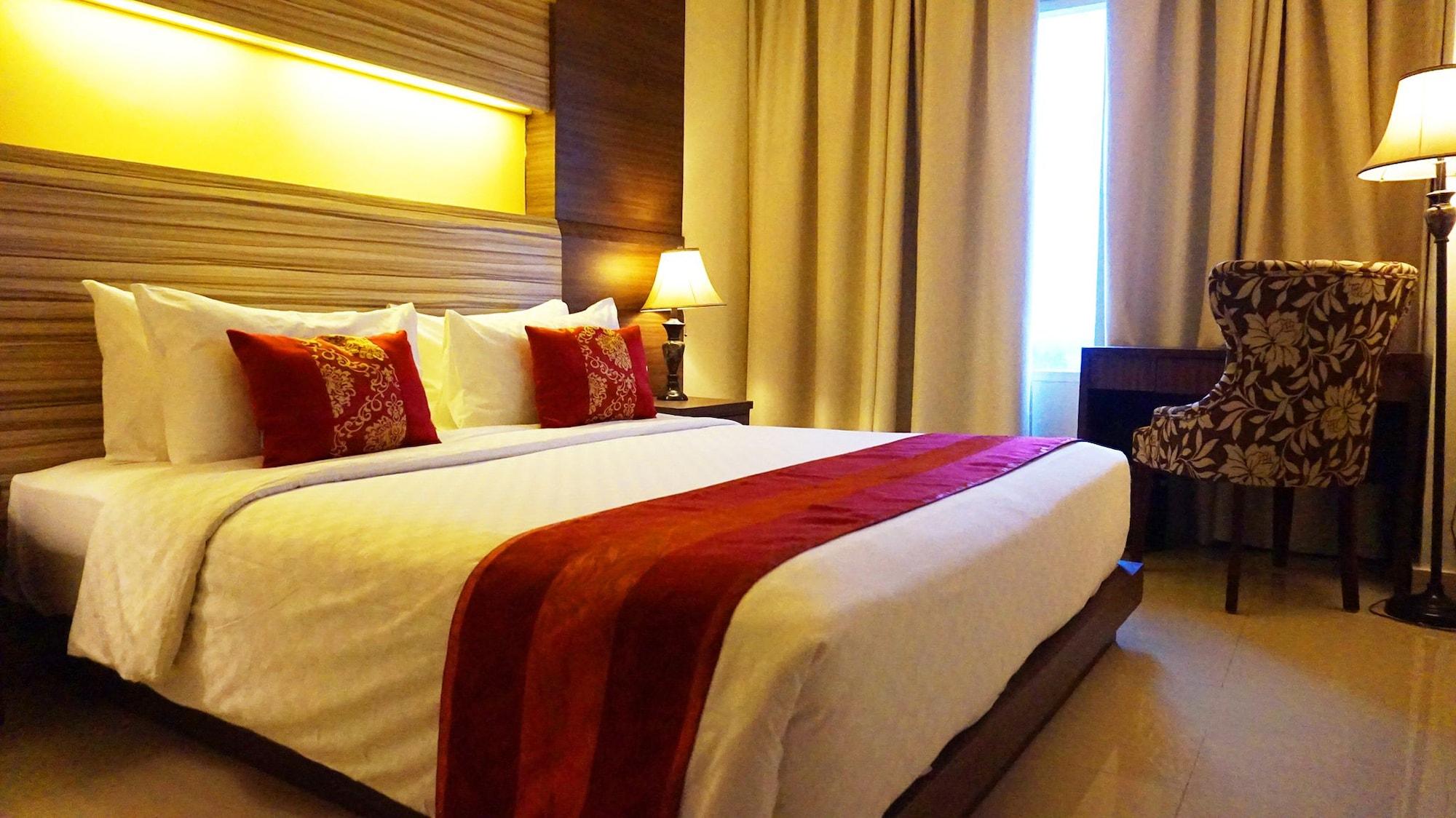 Sapphire Sky Hotel & Conference Serpong Esterno foto